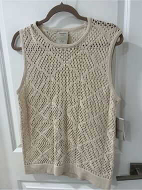 Massive Luxury Cream Knit Sleeveless Button-Down Shirt